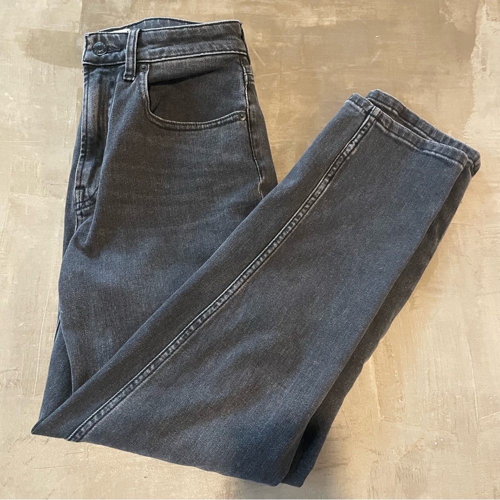 Curvy 90s Cheeky Ankle Jean